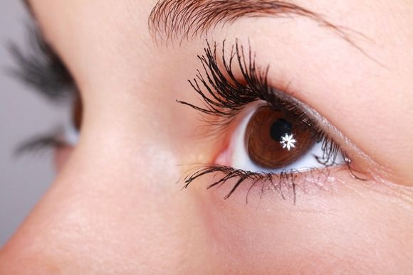 Appuiformation bts esthetique illustration cils maquilles avec rehaussement de cils